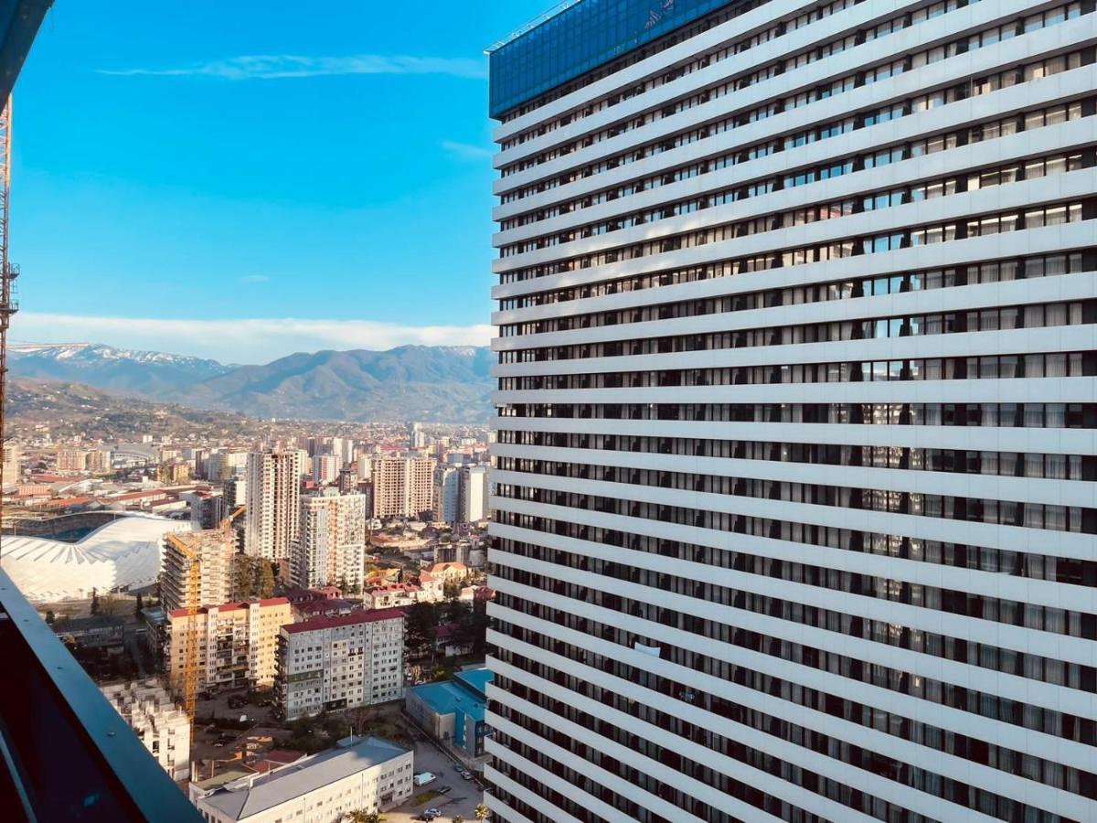 Orbi City Hub Apartments Batumi Esterno foto
