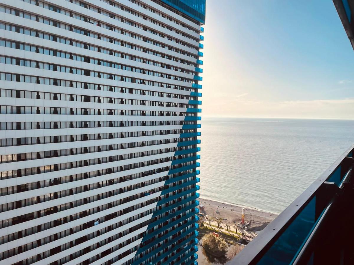 Orbi City Hub Apartments Batumi Esterno foto