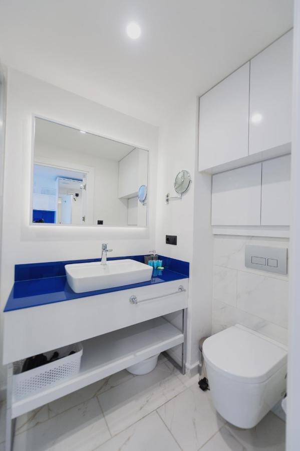 Orbi City Hub Apartments Batumi Esterno foto