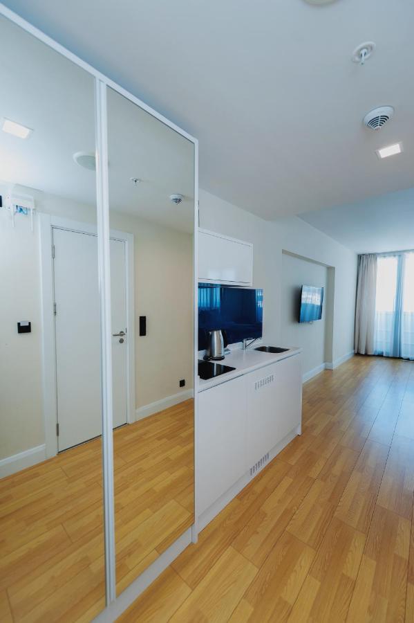 Orbi City Hub Apartments Batumi Esterno foto