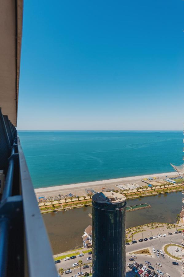 Orbi City Hub Apartments Batumi Esterno foto